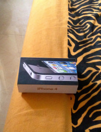 Black Apple iPhone 4