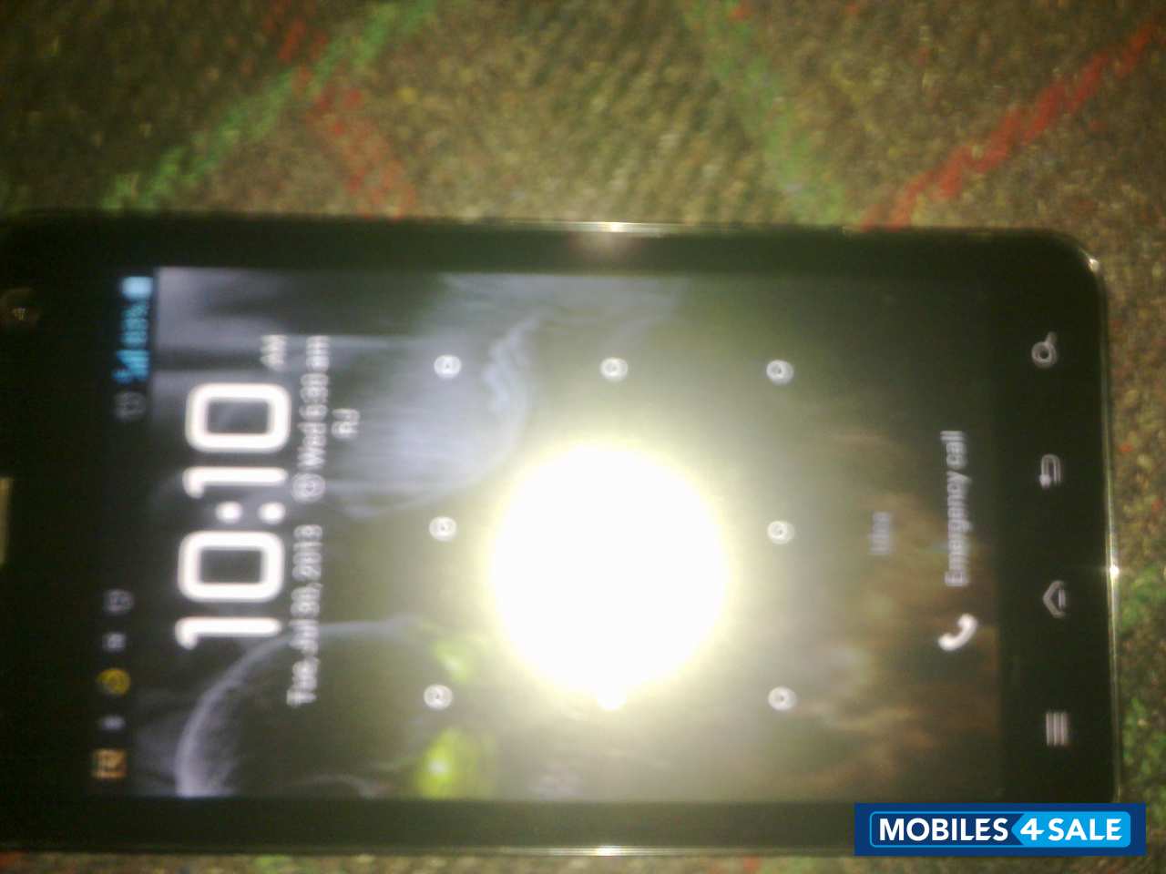 Black Karbonn A30