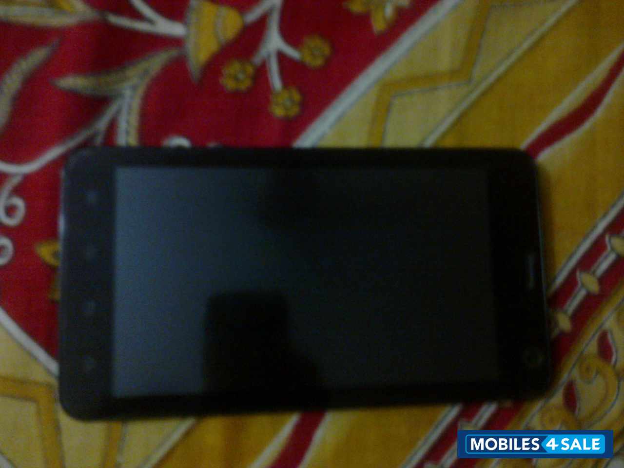 Black Karbonn A30