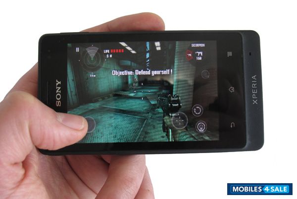 Black Sony Xperia go