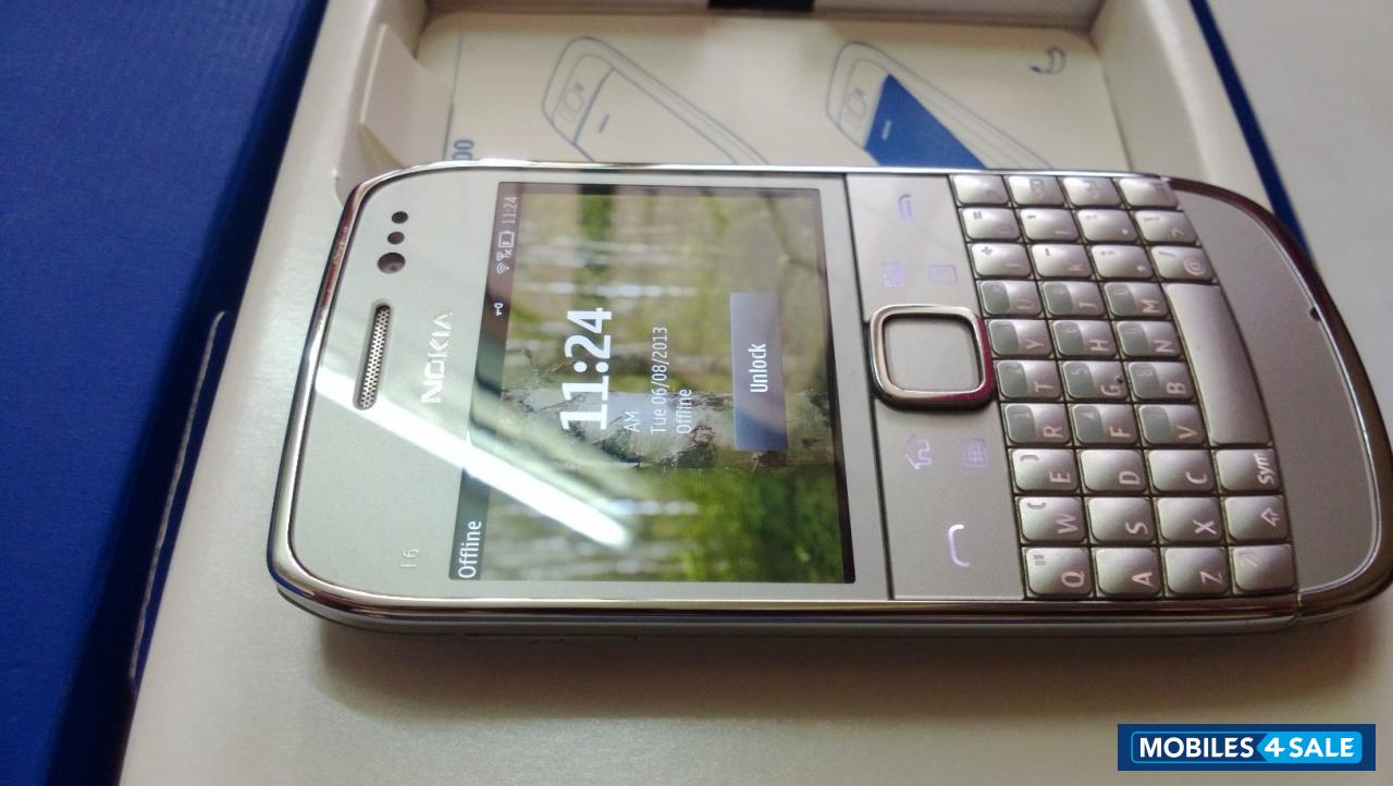 Silver Nokia E6-00