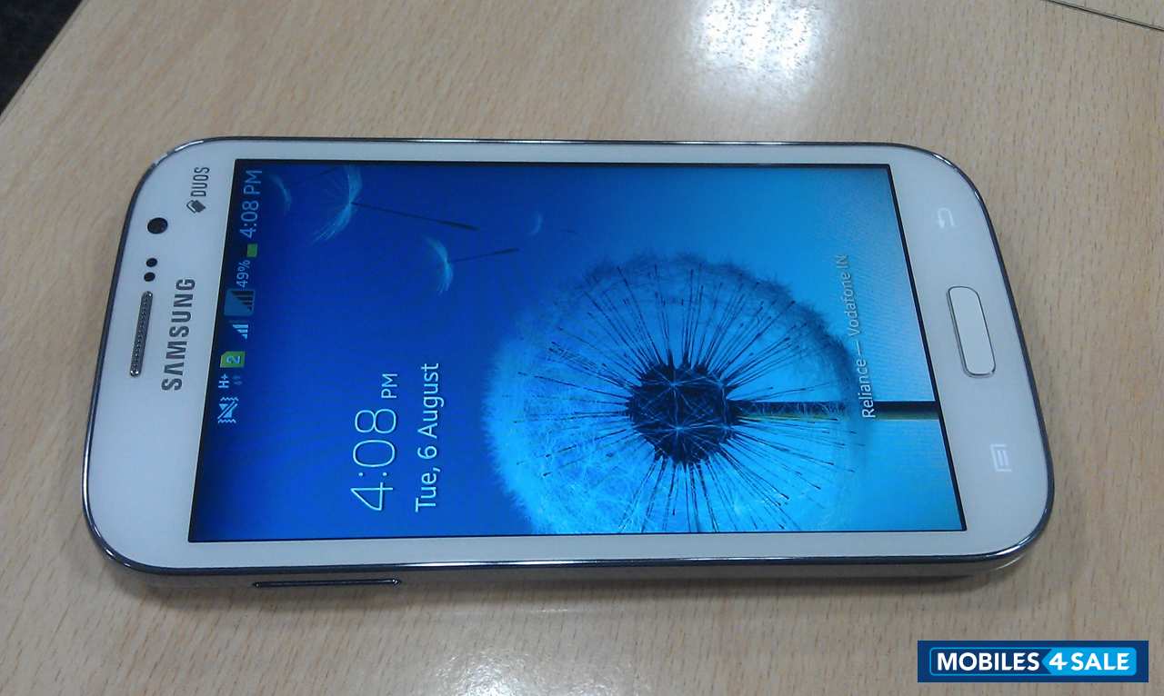 White Samsung Galaxy Grand GT-I9082