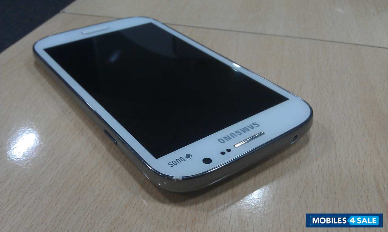 White Samsung Galaxy Grand GT-I9082