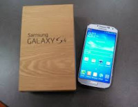 White Samsung Galaxy S4