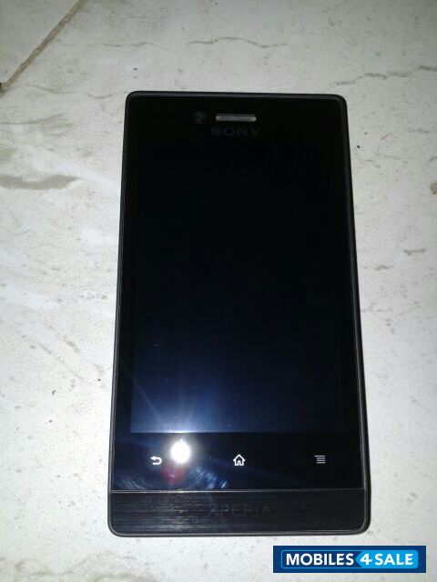 Black Sony Xperia miro