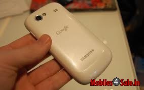 White Samsung Nexus