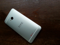 Silver HTC One