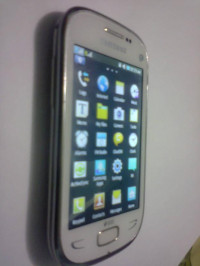 White Samsung Rex 90 Duos GT-S5292