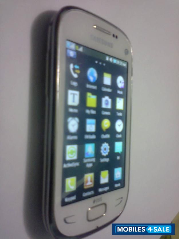 White Samsung Rex 90 Duos GT-S5292