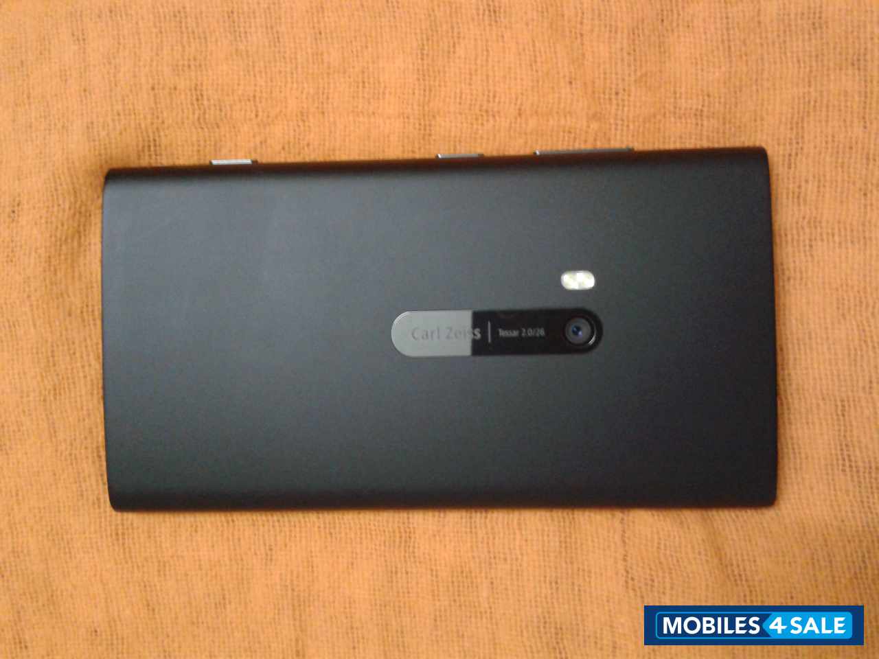 Black Nokia Lumia 920