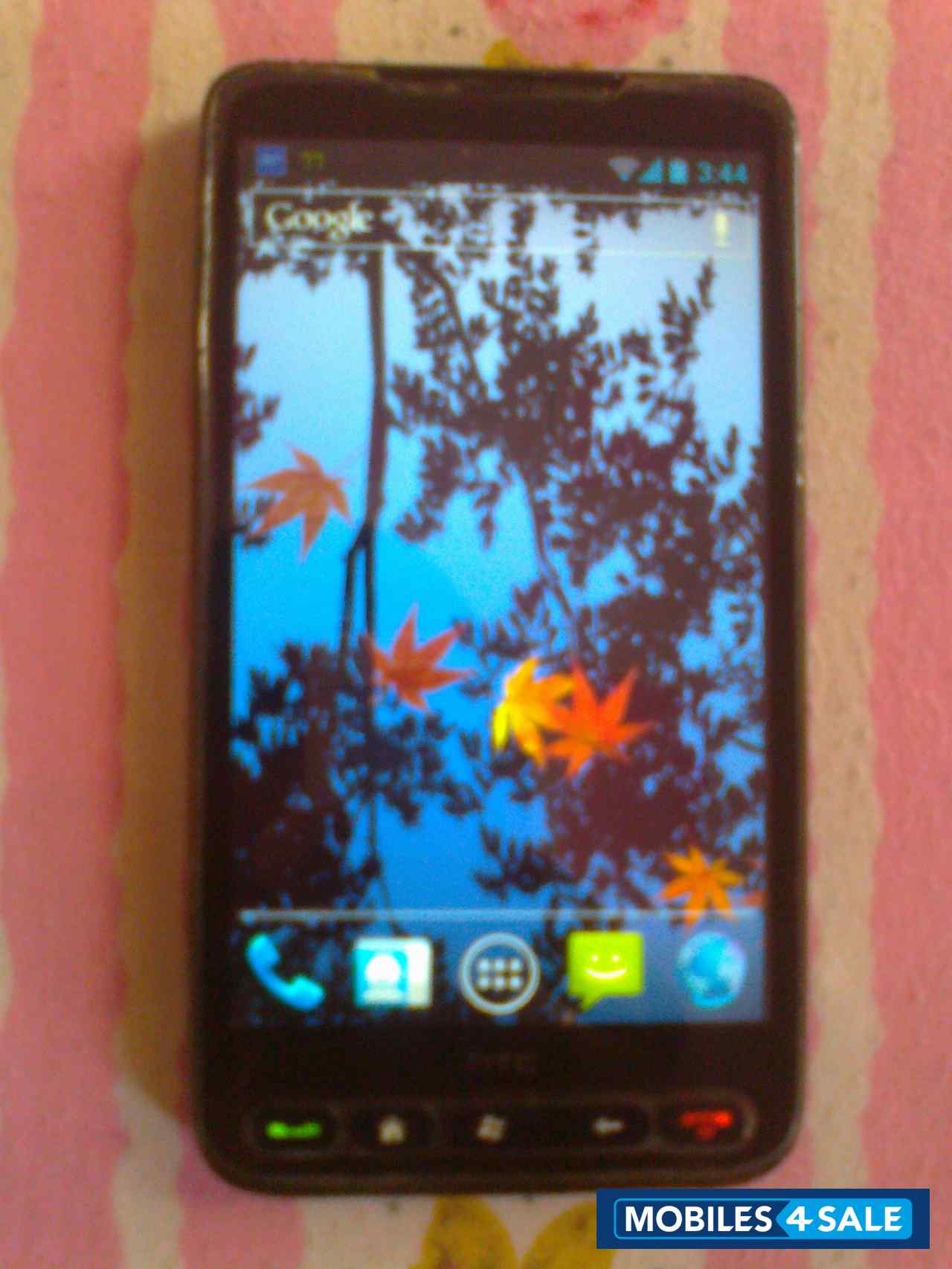 Black HTC Nexus