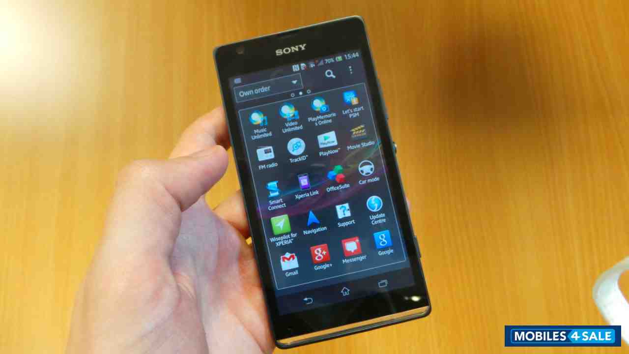 Black Sony Xperia SP