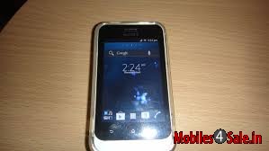 White Sony Xperia tipo