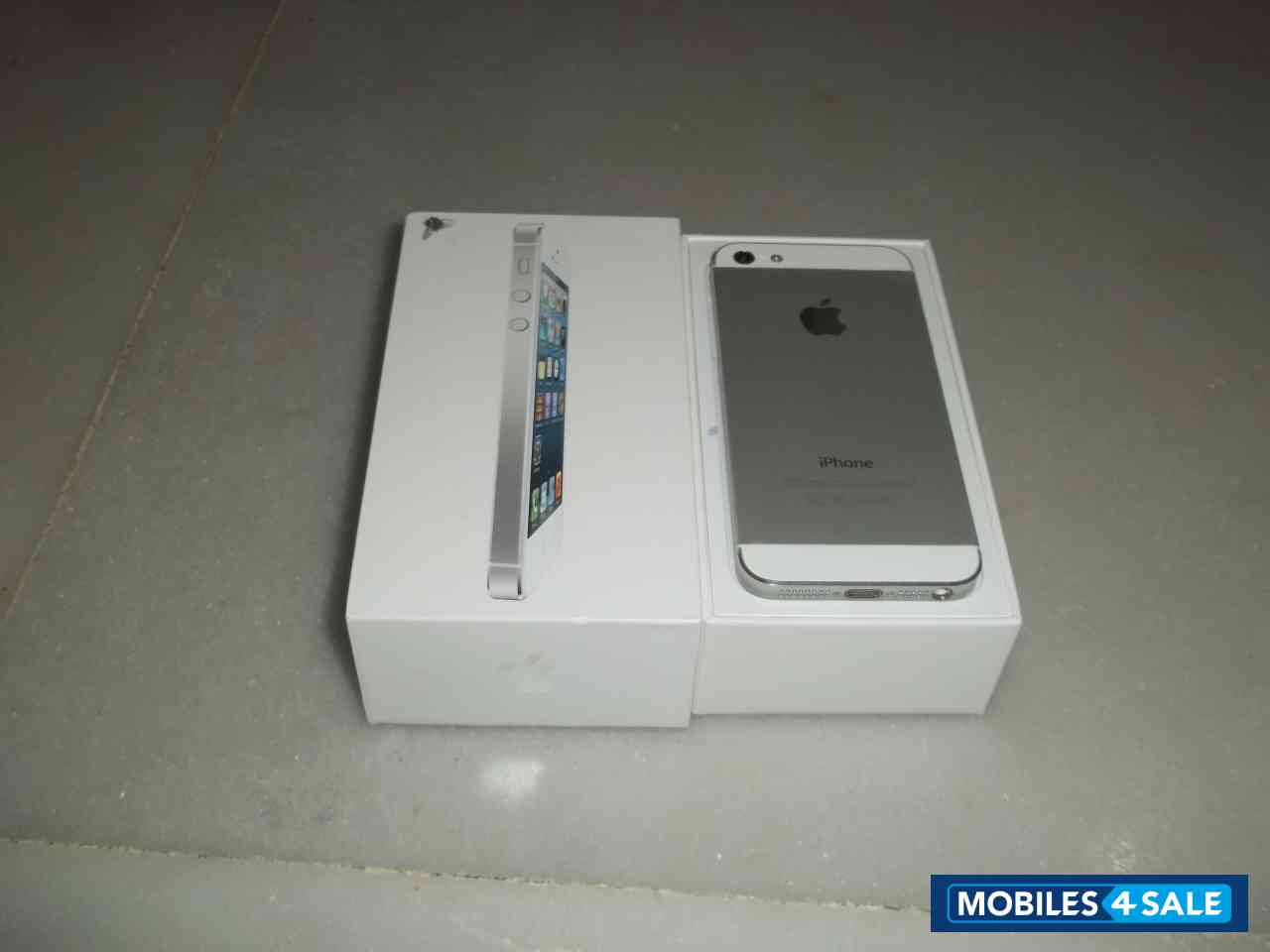 White- Silver 16 Gb Apple iPhone 5