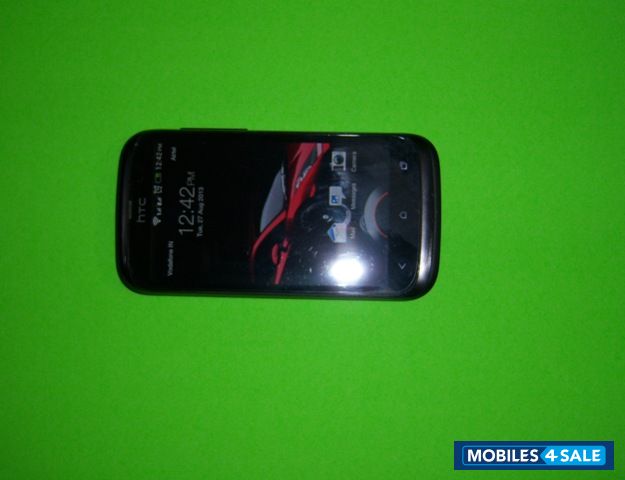 Black HTC Desire V