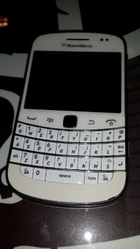 White BlackBerry Bold 9900