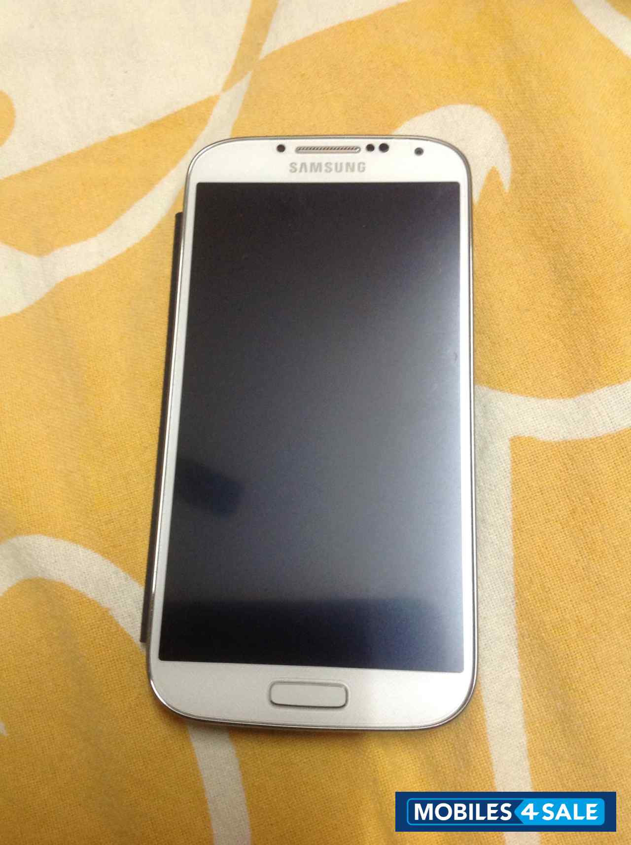 White Samsung Galaxy S4