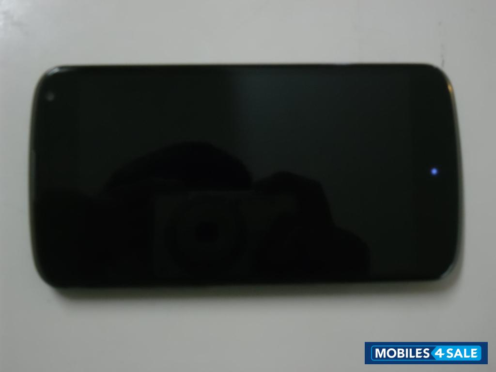 Black LG Nexus 4