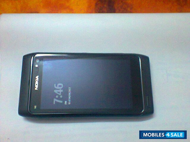 Black Nokia N8