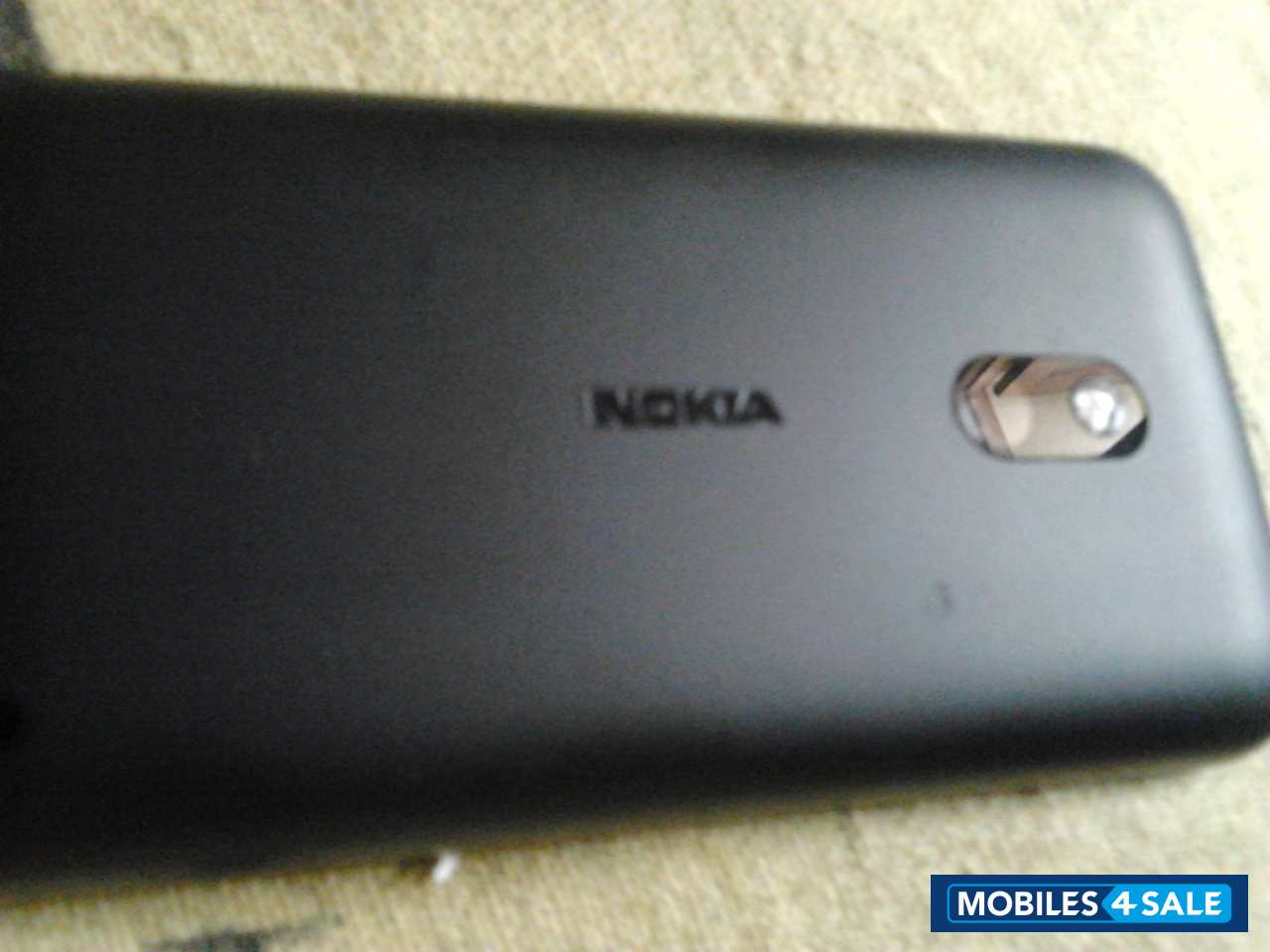 Black Nokia Lumia 620