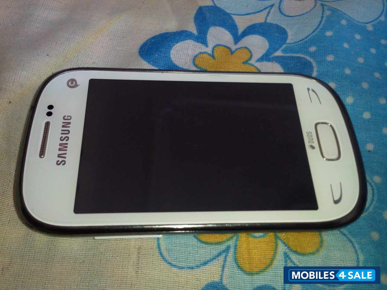 White Samsung Rex 90 Duos GT-S5292