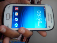 White Samsung Rex 90 Duos GT-S5292