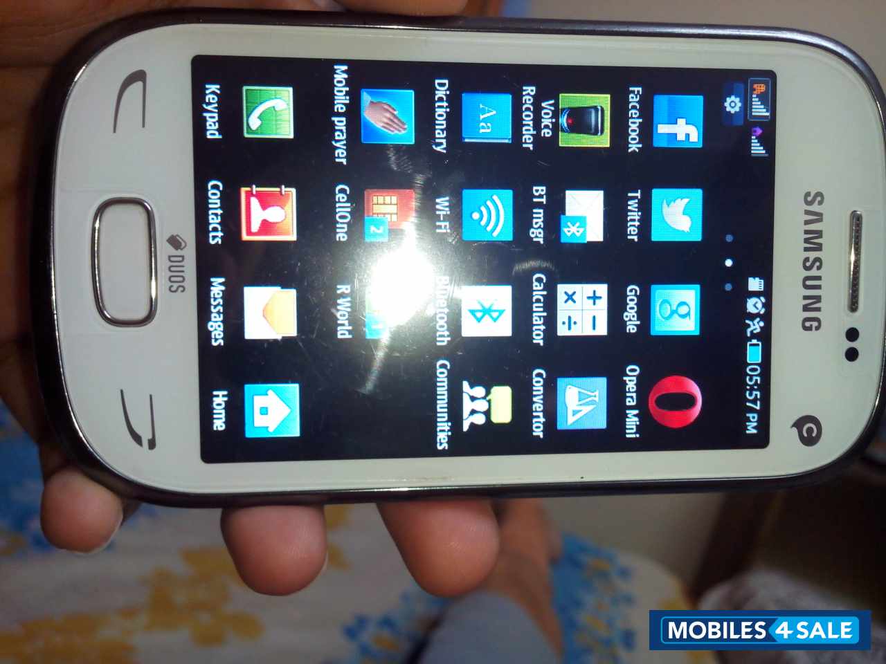 White Samsung Rex 90 Duos GT-S5292