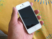 White Apple iPhone 4