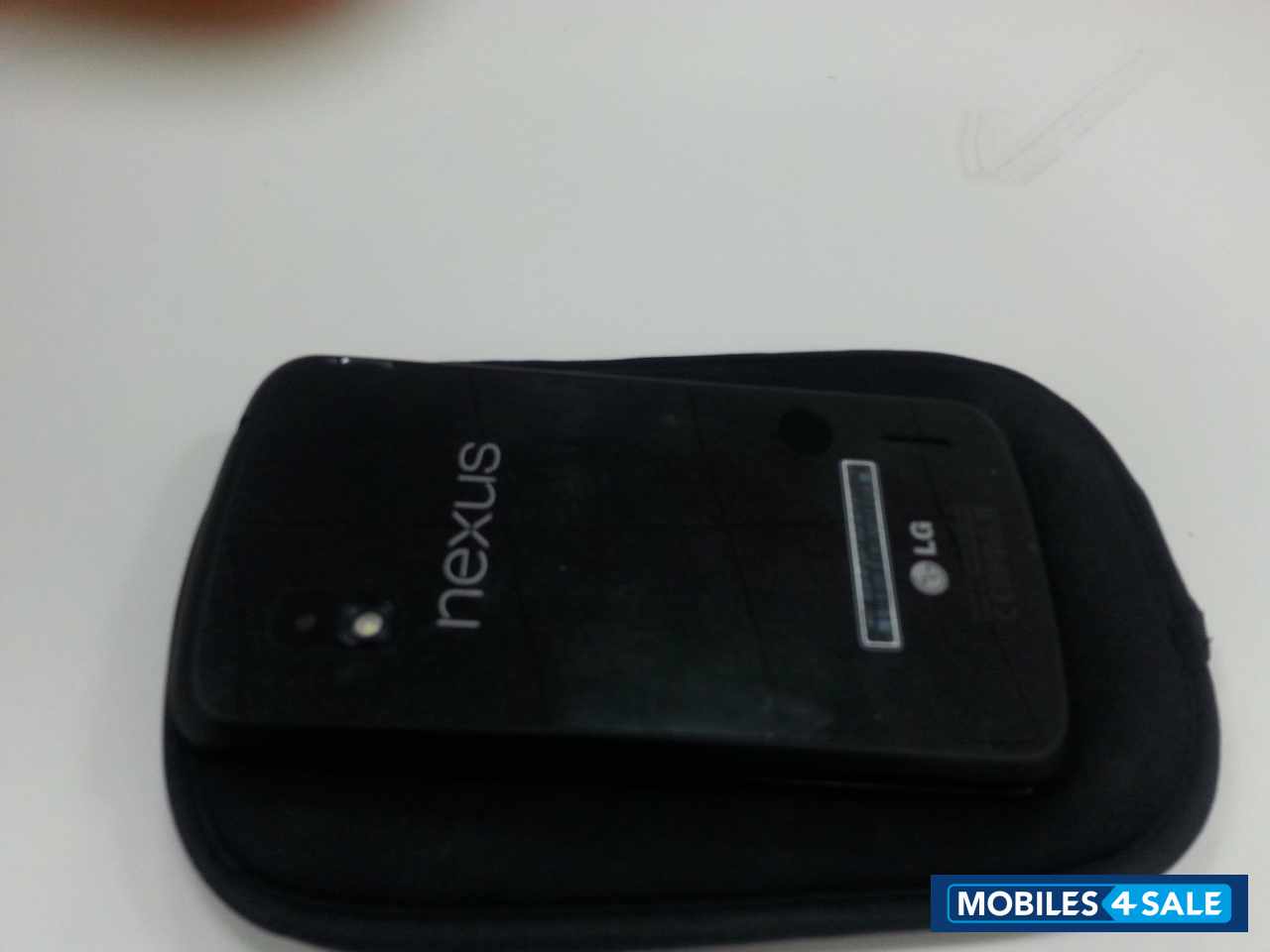 Black LG Nexus 4