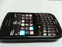 Black BlackBerry Bold 9650