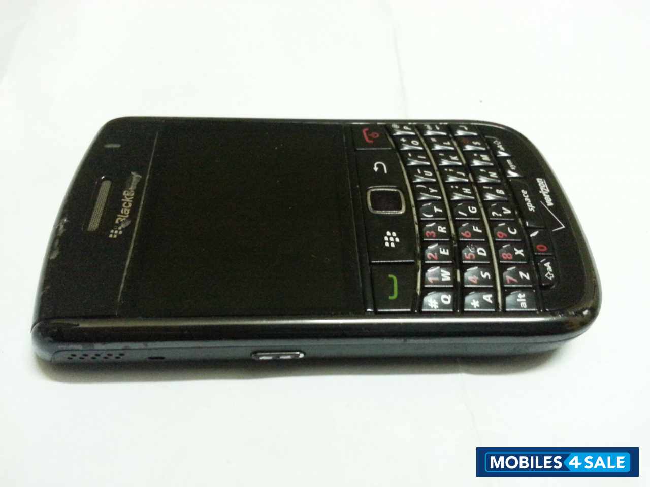 Black BlackBerry Bold 9650