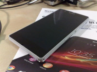 White Sony Xperia Z