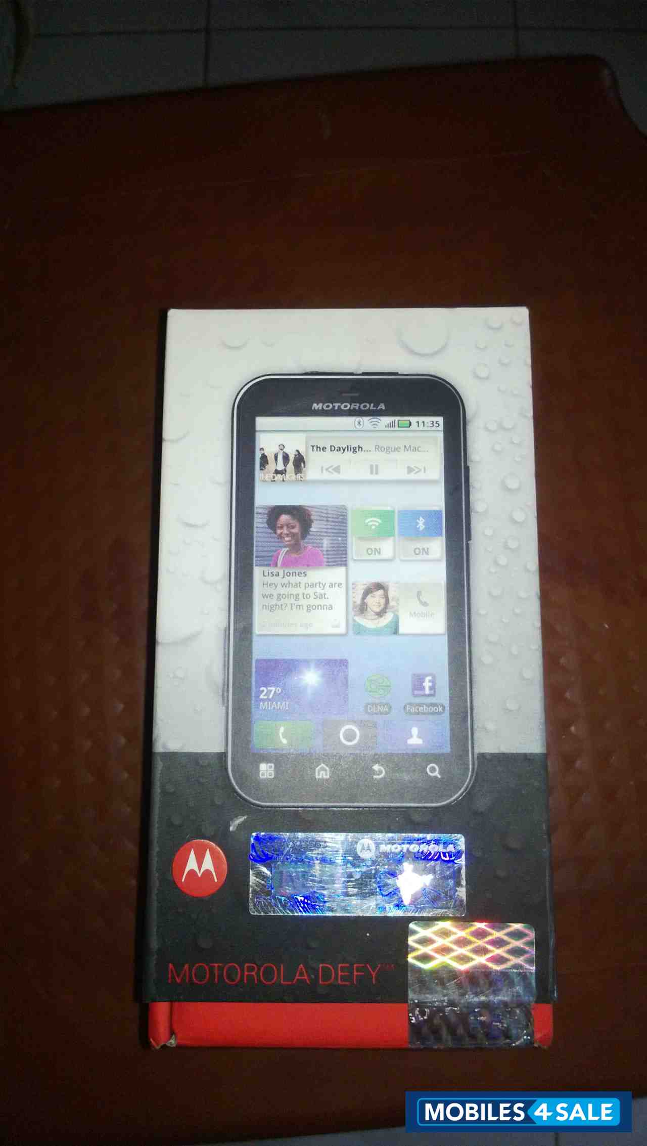 Black Motorola Defy