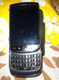 Black BlackBerry Torch 9800