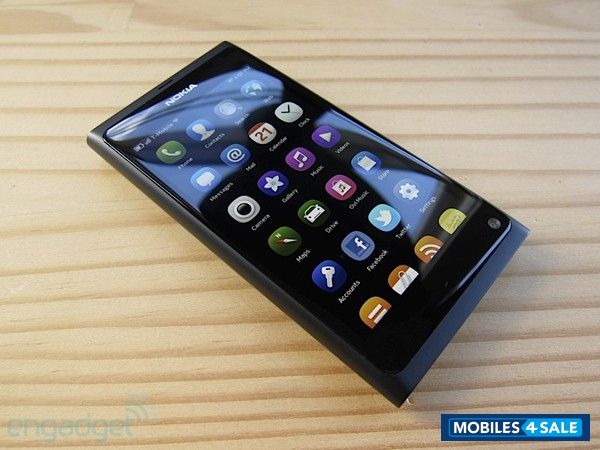 Black Nokia N9