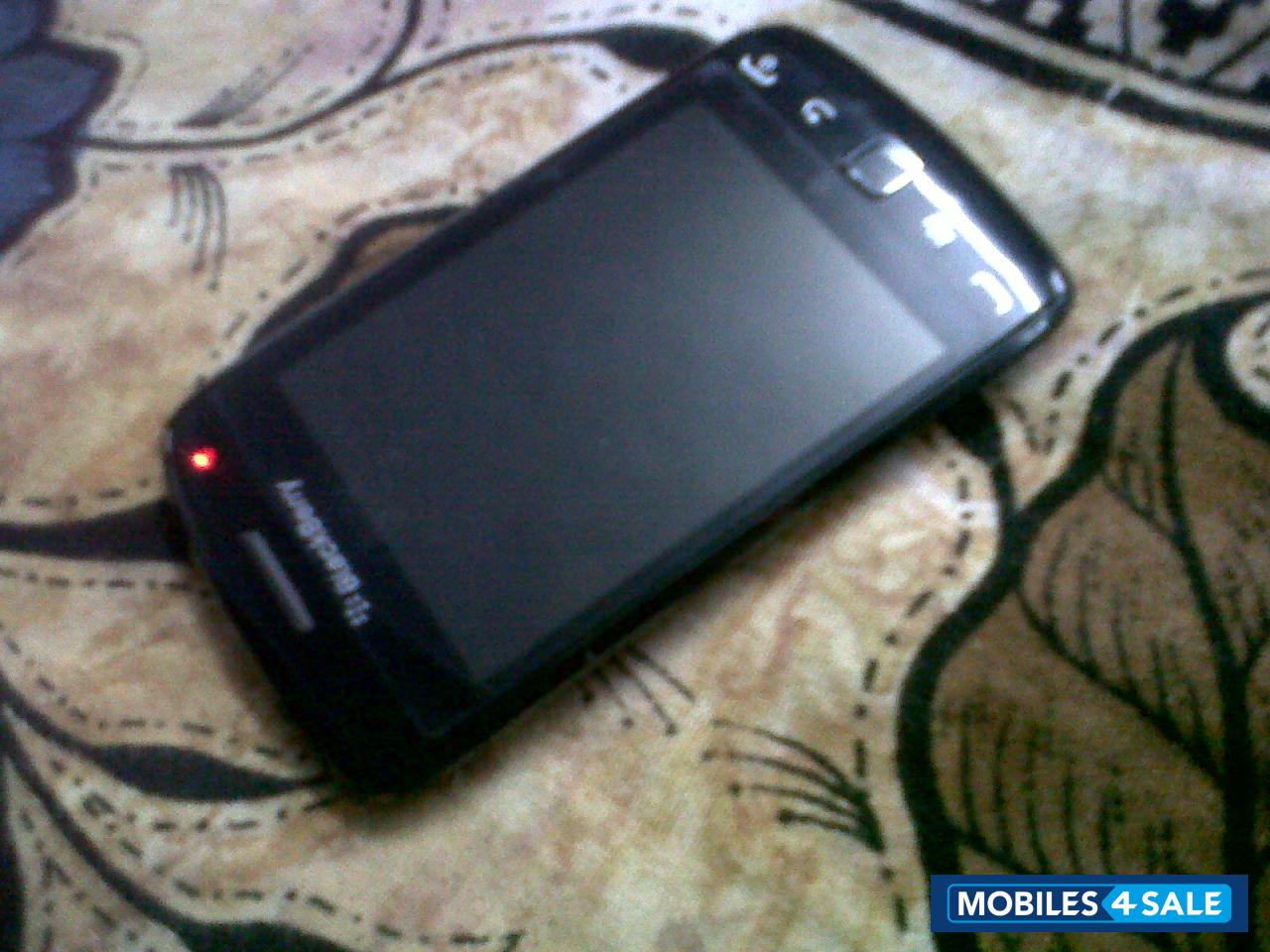 Black BlackBerry Curve 9380