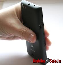 Black Sony Xperia miro