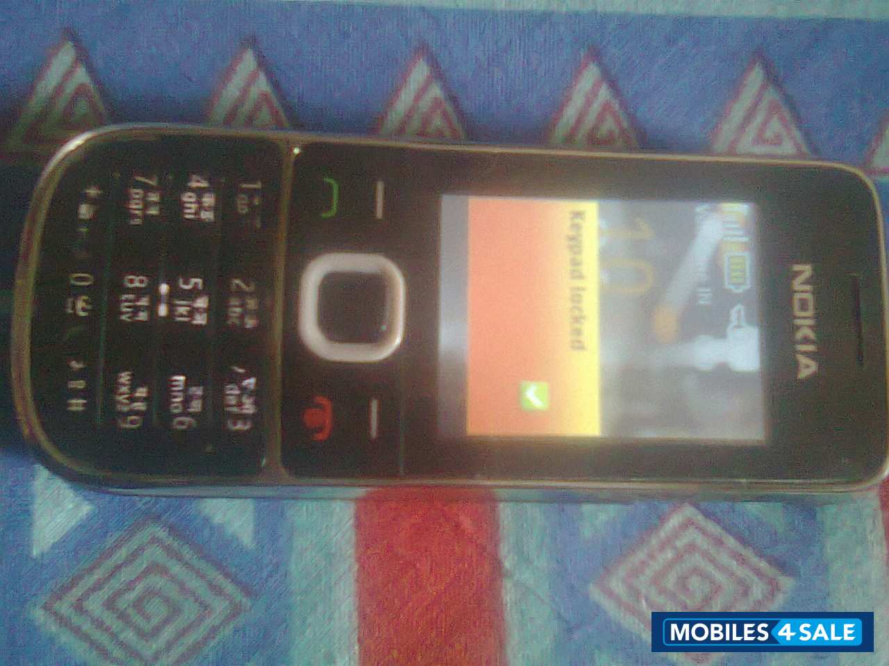 Black Nokia 2700c