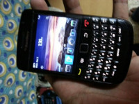 Black BlackBerry Bold 9780