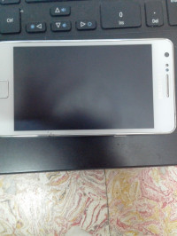 White Samsung Galaxy S2