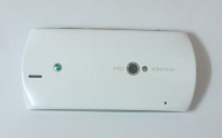 White Sony Ericsson Xperia neo