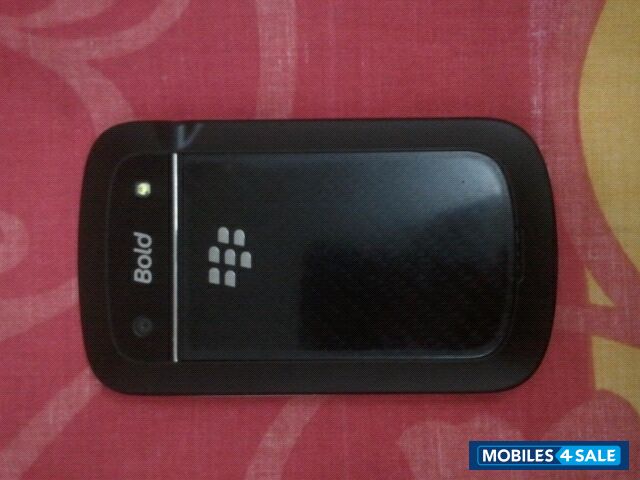 Black BlackBerry Bold 9900