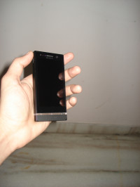 Black Sony Ericsson Xperia U