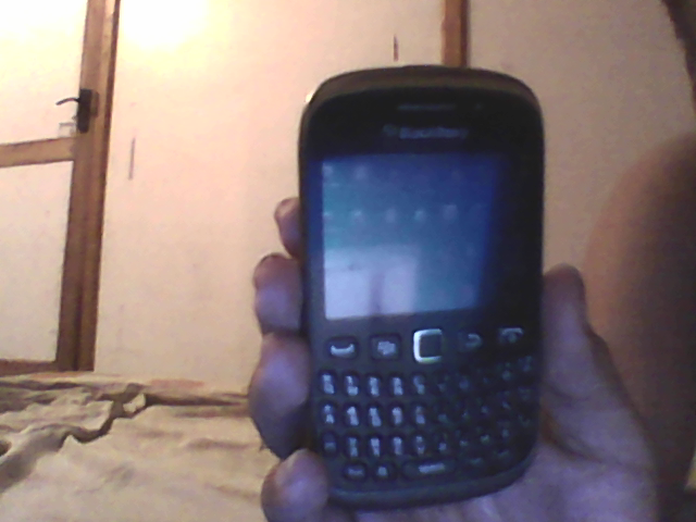 Black BlackBerry Curve 9320