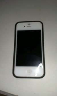 White Apple iPhone 4S