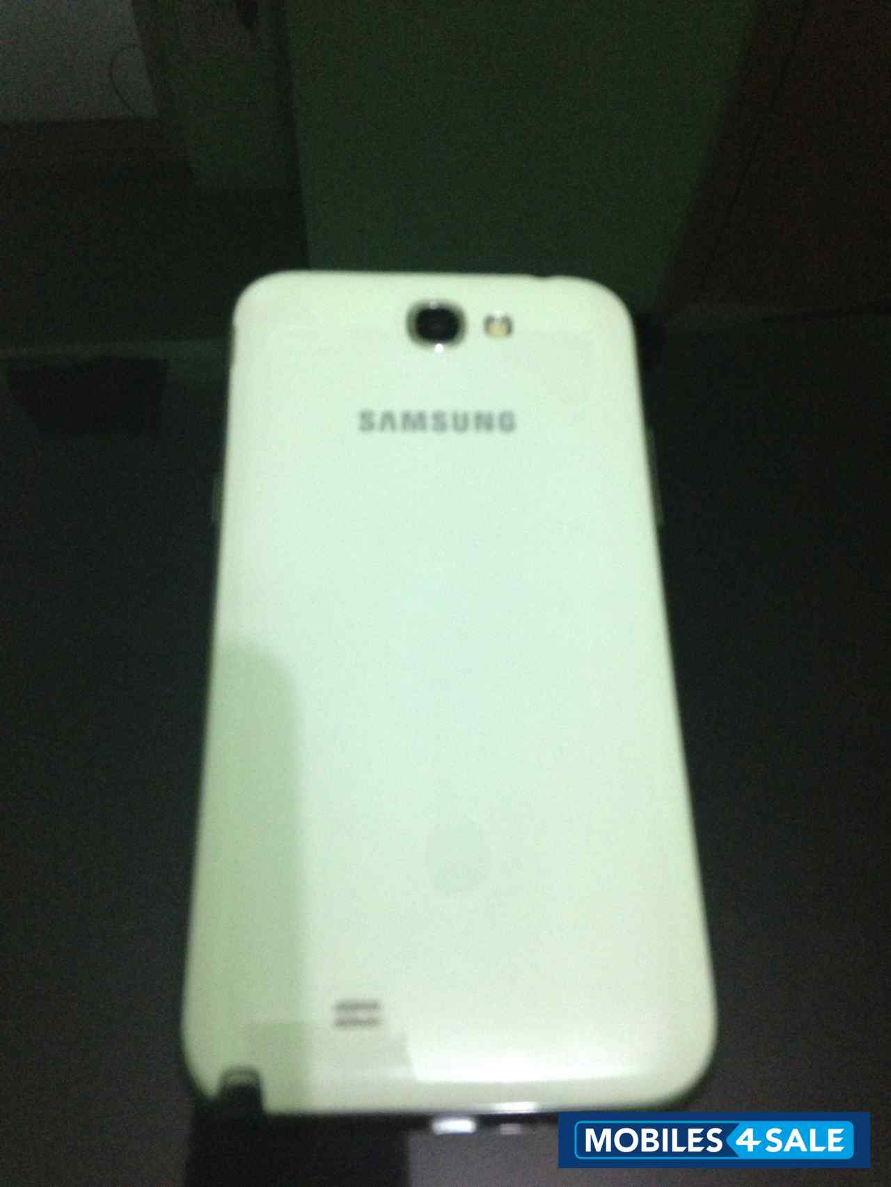 White Samsung Galaxy Note 2