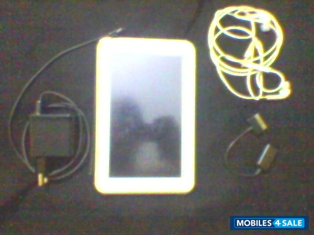 White Samsung Galaxy Tab2 GT-P3100