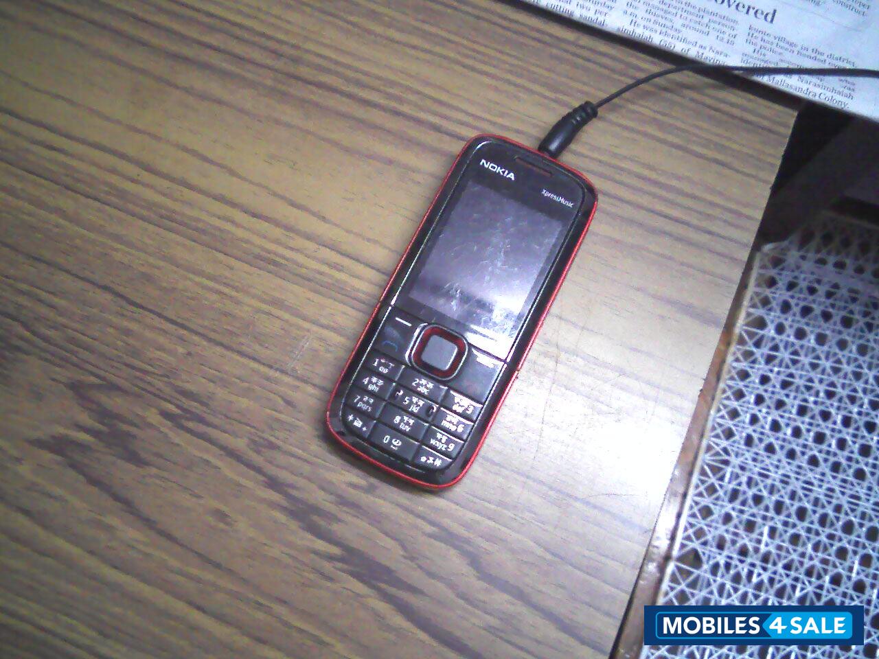 Red Nokia 5130c