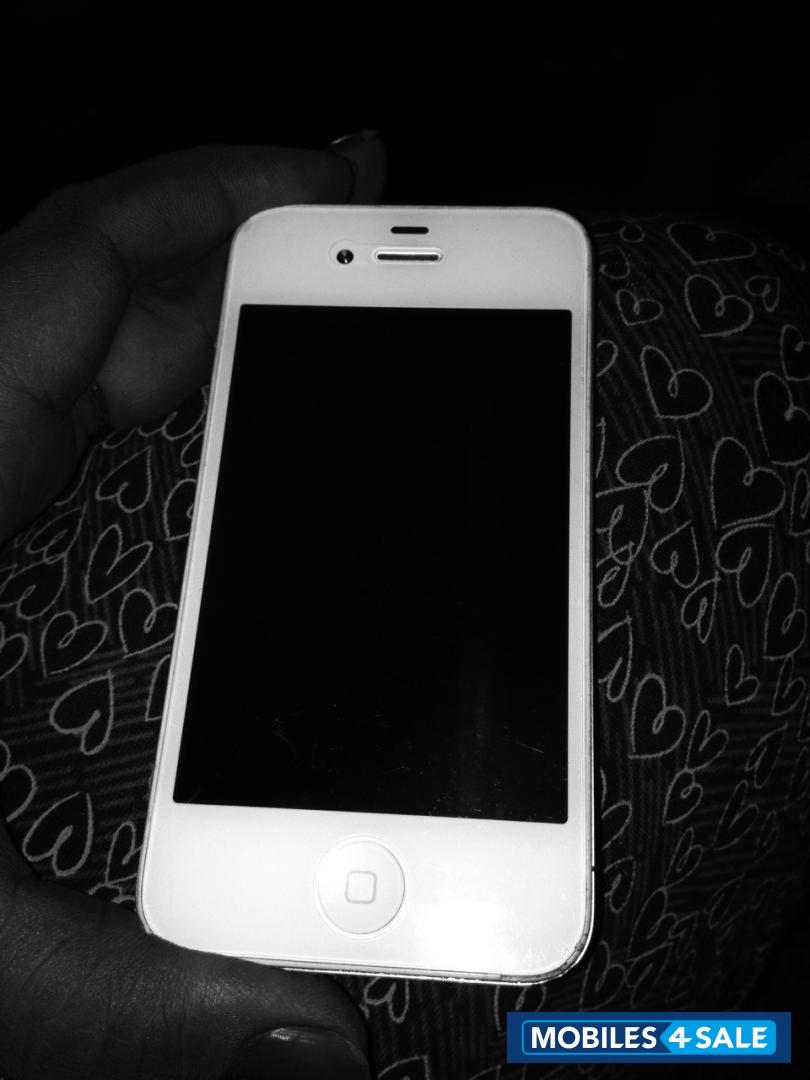 White Apple iPhone 4