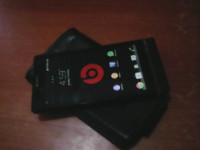 Black Sony Xperia S